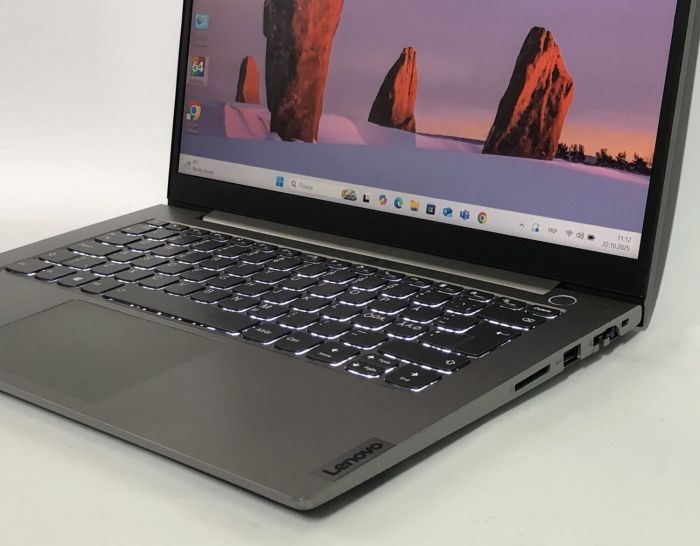 Ультрабук Б-клас Lenovo ThinkBook 14 G2 ITL / 14" (1920x1080) IPS / Intel Core i5-1135G7 (4 (8) ядра по 2.4 - 4.2 GHz) / 8 GB DDR4 / 256 GB SSD NVMe / Intel Iris Xe Graphics / WebCam / Win 10 Pro б/в - зображення 8