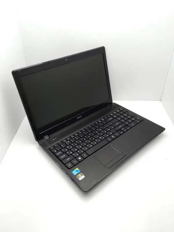 Ноутбук Acer Aspire 5742G / 15.6" (1366x768) TN / Intel Core i3-370M (2 (4) ядра по 2.4 - 2.5 GHz) / 6 GB DDR3 / 500 GB HDD / nVidia GeForce GT 420M, 1 GB GDDR3, 128-bit / WebCam / DVD-ROM б/в - зображення 3
