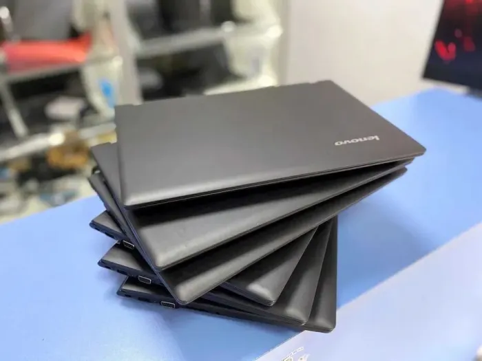 Ультрабук Lenovo E31-80 / 13.3" TN / Intel Core i3-6006U (2(4) ядра по 2GHz) / 8GB DDR3 / 128GB SSD / HD Graphics 520 / WebCam б/в - зображення 8