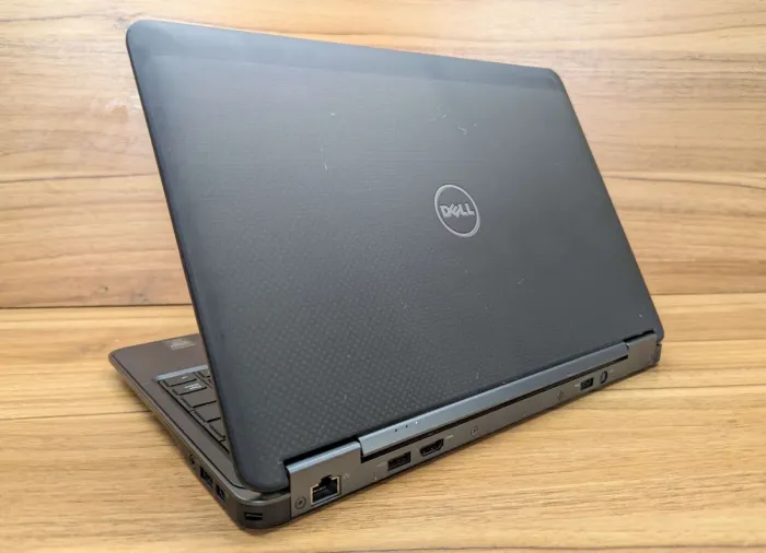Нетбук Dell Latitude E7240 / 12.5" (1920x1080) IPS Touch / Intel Core i5-4200U (2 (4) ядра по 1.6 - 2.6 GHz) / 8 GB DDR3 / 256 GB SSD / Intel HD Graphics 4400 / WebCam / Windows 10 б/в - зображення 6
