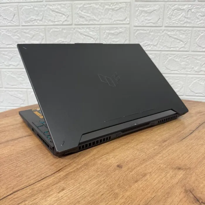 Ігровий ноутбук Asus TUF Gaming A15 FA507XV / 15.6" (1920x1080) IPS / AMD Ryzen 9 7940HS (8 (16) ядер по 4.0 - 5.2 GHz) / 16 GB DDR5 / 1000 GB SSD / nVidia GeForce RTX 4060, 8 GB GDDR6, 128-bit / WebCam б/в - зображення 6
