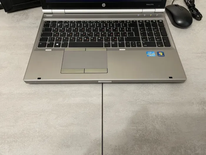 Ноутбук HP EliteBook 8570p / 15.6" (1920x1080) TN / Intel Core i5-3320M (2 (4) ядра по 2.6 - 3.3 GHz) / 8 GB DDR3 / 240 GB SSD / Intel HD Graphics 4000 / WebCam / DVD-ROM б/в - зображення 4