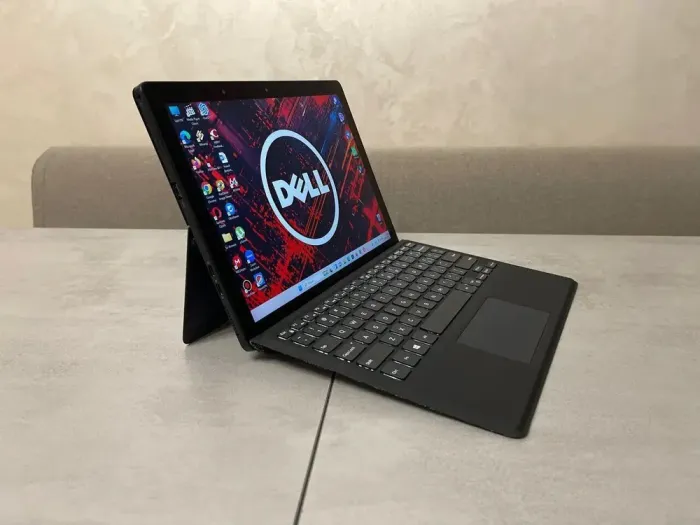 Планшет Dell Latitude 5290 2-in-1 / 12.3" (1920x1080) IPS Touch / Intel Core i5-8350U (4 (8) ядра по 1.7 - 3.6 GHz) / 8 GB DDR3 / 256 GB SSD / Intel UHD Graphics 620 / WebCam / USB 3.1 б/в - зображення 4