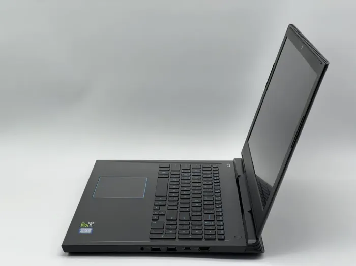 Ігровий ноутбук Dell G7 7588 / 15.6" (1920x1080) IPS / Intel Core i7-8750H (6 (12) ядер по 2.2 - 4.1 GHz) / 16 GB DDR4 / 480 GB SSD / nVidia GeForce GTX 1060 Max-Q, 6 GB GDDR5, 192-bit / WebCam б/в - зображення 4