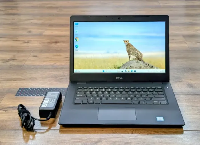 Ноутбук Dell Latitude 3490 / 14" (1920x1080) IPS / Intel Core i5-8250U (4 (8) ядра по 1.6 - 3.4 GHz) / 8 GB DDR4 / 512 GB SSD / Intel UHD Graphics 620 / WebCam б/в - зображення 2