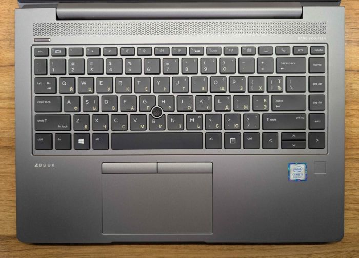 Ультрабук HP zBook 14u G6 / 14" (1920x1080) IPS / Intel Core i5-8365U (4 (8) ядра по 1.6 - 4.1 GHz) / 16 GB DDR4 / 512 GB SSD / Intel UHD Graphics / WebCam / TouchID / Windows 10 б/в - изображение 3