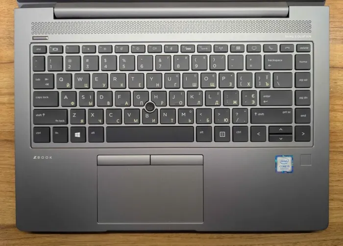 Ультрабук HP zBook 14u G6 / 14" (1920x1080) IPS / Intel Core i5-8365U (4 (8) ядра по 1.6 - 4.1 GHz) / 16 GB DDR4 / 512 GB SSD / Intel UHD Graphics / WebCam / TouchID / Windows 10 б/в - зображення 3