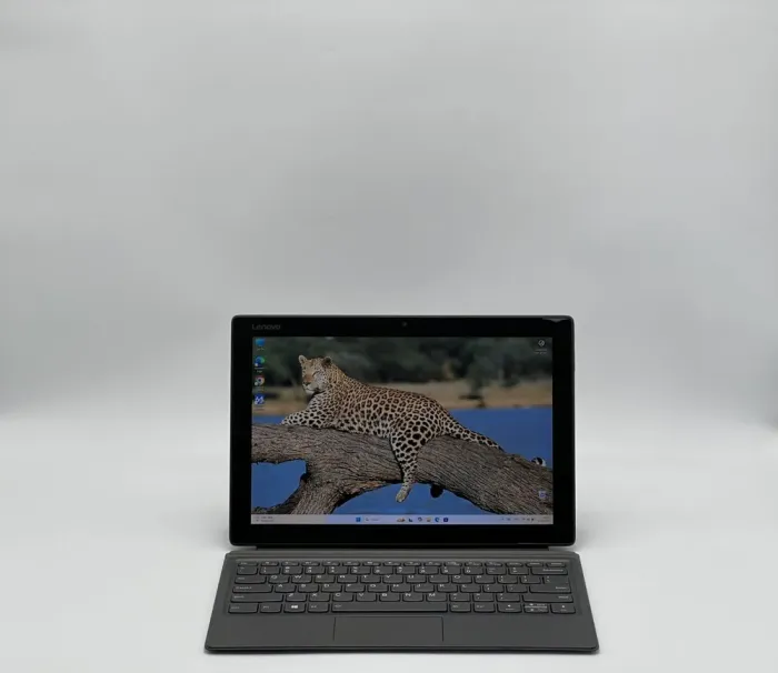 Ноутбук-трансформер Lenovo Miix 520 2-in-1 / 12.2" (1920x1200) IPS Touch / Intel Core i5-8250U (4 (8) ядер по 1.6 - 3.4 GHz) / 8 GB DDR4 / 240 GB SSD / Intel UHD Graphics 620 / WebCam б/в - зображення 2