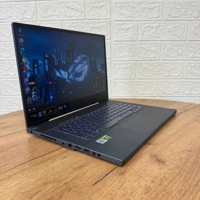 Ігровий ноутбук Б-клас Asus ROG Zephyrus GU502LW / 15.6" (1920x1080) IPS / Intel Core i7-10750H (6 (12) ядер по 2.6 - 5.0 GHz) / 16 GB DDR4 / 1000 GB SSD / nVidia GeForce RTX 2070 Max-Q, 8 GB GDDR6, 256-bit / WebCam б/в - зображення 4