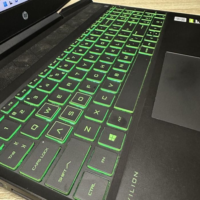 Ігровий ноутбук HP Pavilion Gaming 15 / 15.6" (1920x1080) IPS / Intel Core i5-10300H (4 (8) ядер по 2.5 - 4.5 GHz) / 8 GB DDR4 / 512 GB SSD M.2 / nVidia GeForce GTX 1660 Ti, 6 GB GDDR6, 192-bit / WebCam б/в - зображення 3