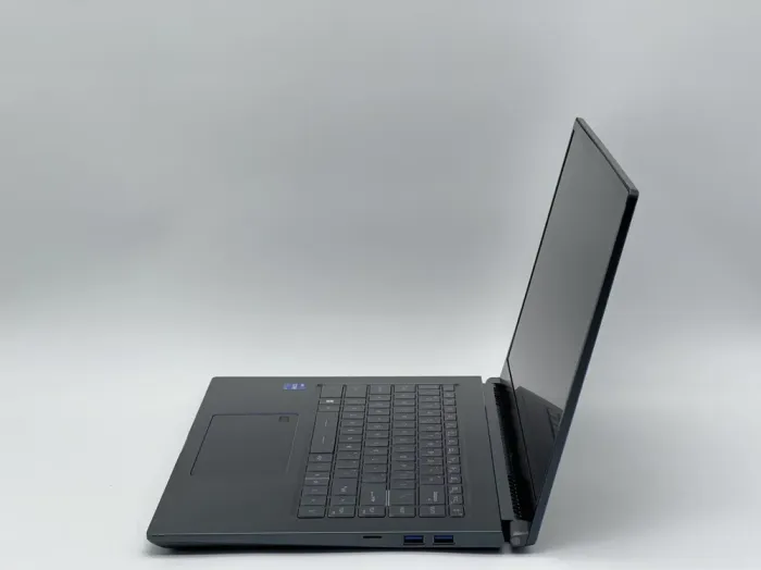 Ультрабук MSI Prestige 15 A11SB-469CA / 15.6" (1920x1080) IPS / Intel Core i7-1185G7 (4 (8) ядра по 3.0 - 4.8 GHz) / 16 GB DDR4 / 480 GB SSD / Intel Iris Xe Graphics / WebCam б/в - зображення 4