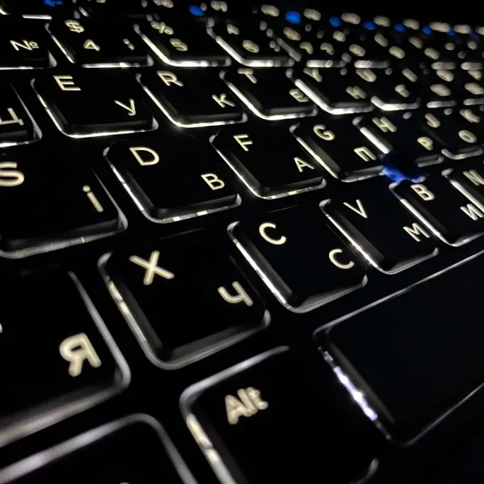 Ноутбук Б-клас Dell Latitude E5550 / 15.6" (1366x768) TN / Intel Core i5-5300U (2 (4) ядра по 2.3 - 2.9 GHz) / 16 GB DDR3 / 128 GB SSD / Intel HD Graphics 5500 / WebCam / HDMI б/в - зображення 7