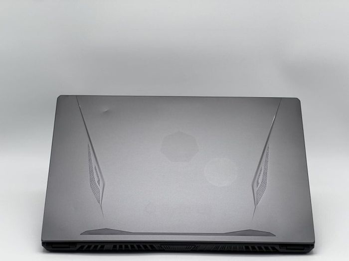 Ігровий ноутбук Б-класу Clevo Lambda P960RF / 15,6" (1920x1080) IPS / Intel Core i7-8750H (6 (12) ядер по 2,2 - 4,1 ГГц) / 32 ГБ DDR4 / 960 ГБ SSD / nVidia GeForce RTX 2070 Max-Q, 8 ГБ GDDR6, 256-біт / Веб-камера б/в - зображення 5