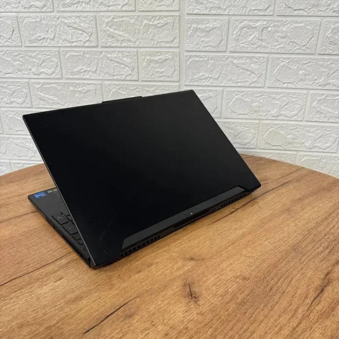 Ігровий ноутбук Б-клас Asus TUF Dash F15 FX517ZR / 15.6" (1920x1080) IPS / Intel Core i7-12650H (10 (16) ядер по 3.5 - 4.7 GHz) / 16 GB DDR5 / 1000 GB SSD NVMe / nVidia GeForce RTX 3070, 8 GB GDDR6, 256-bit / WebCam б/в - зображення 6