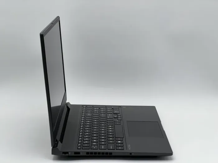 Ігровий ноутбук HP Victus Gaming 16-s0027nr / 16.1" (1920x1080) IPS / AMD Ryzen 7 7840HS (8 (16) ядер по 3.8 - 5.1 GHz) / 16 GB DDR5 / 480 GB SSD / nVidia GeForce RTX 4050, 6 GB GDDR6, 96-bit / WebCam б/в - зображення 3