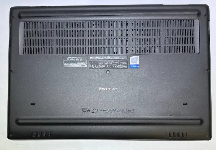 Мобільна робоча станція Dell Precision 7530 / 15.6" (1920x1080) IPS / Intel Core i7-8850H (6 (12) ядер по 2.6 - 4.3 GHz) / 64 GB DDR4 / 512 GB SSD / nVidia Quadro P2000, 4 GB GDDR5, 128-bit / WebCam / Win 11 Pro б/в - зображення 7