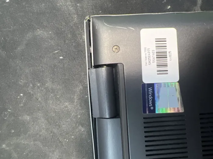 Ігровий ноутбук Б-клас Dell Vostro 7500 / 15.6" (1920x1080) IPS / Intel Core i5-10300H (4 (8) ядра по 2.5 - 4.5 GHz) / 16 GB DDR4 / 480 GB SSD / nVidia GeForce GTX 1650, 4 GB GDDR6, 128-bit / WebCam б/в - зображення 4