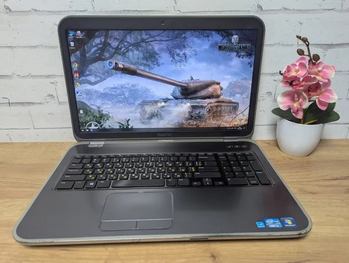 Ноутбук Б-клас Dell Inspiron 17R 5720 / 17.3" (1920x1080) TN / Intel Core i5-3210M (2 (4) ядра по 2.5 - 3.1 GHz) / 12 GB DDR3 / 128 GB SSD / nvidia GeForce GT 630M, 1 GB GDDR5, 128-bit / WebCam / DVD-ROM б/в - зображення 2