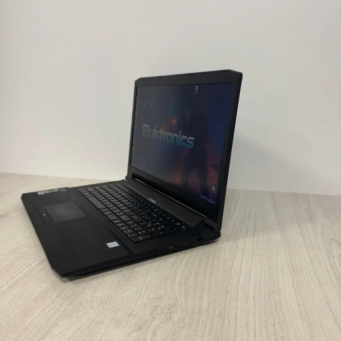 Ігровий ноутбук Б-клас Eluktronics N170RD1 / 17.3" (1920x1080) TN / Intel Core i7-6700HQ (4 (8) ядра по 2.6 - 3.5 GHz) / 16 GB DDR4 / 120 GB SSD + 1000 GB HDD / nVidia GeForce GTX 960M, 2 GB GDDR5, 128-bit / WebCam б/в - зображення 6