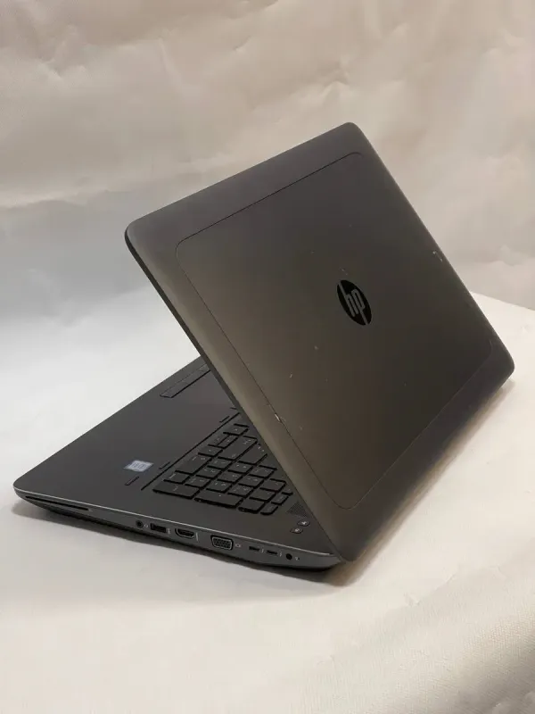 Мобільна робоча станція Б-клас HP ZBook 17 G3 / 17.3" (1920x1080) IPS / Intel Xeon E3-1535M v5 (4 (8) ядра по 2.9 - 3.8 GHz) / 16 GB DDR4 / 512 GB SSD M.2 + 1000 GB HDD / nVidia Quadro M4000M, 4 GB GDDR5, 256-bit / WebCam б/в - зображення 7