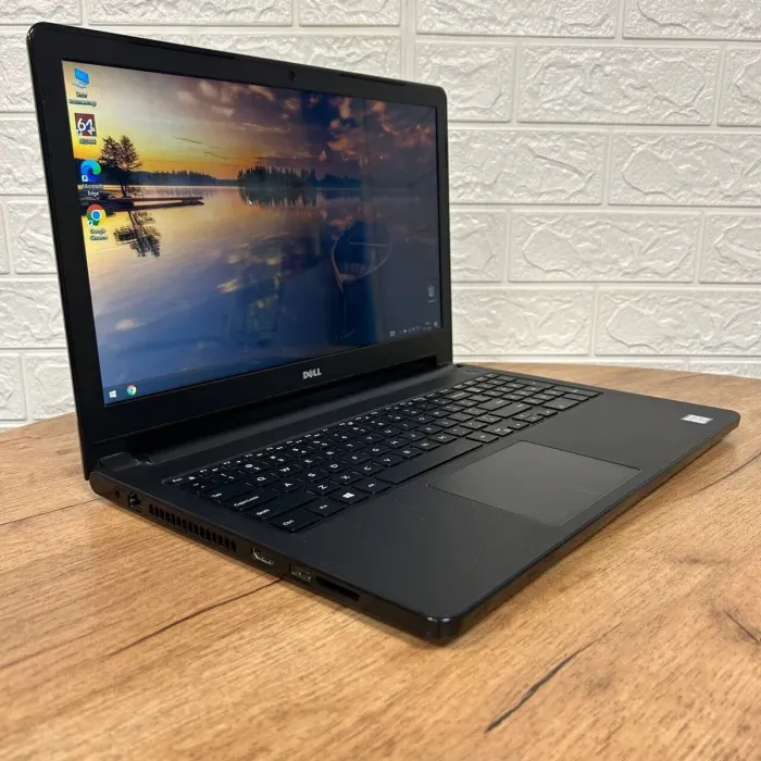 Ноутбук Б-клас Dell Inspiron 5566 / 15.6" (1366x768) TN / Intel Core i5-7200U (2 (4) ядра по 2.5 - 3.1 GHz) / 8 GB DDR4 / 256 GB SSD / Intel HD Graphics 620 / WebCam / DVD-ROM б/в - зображення 4