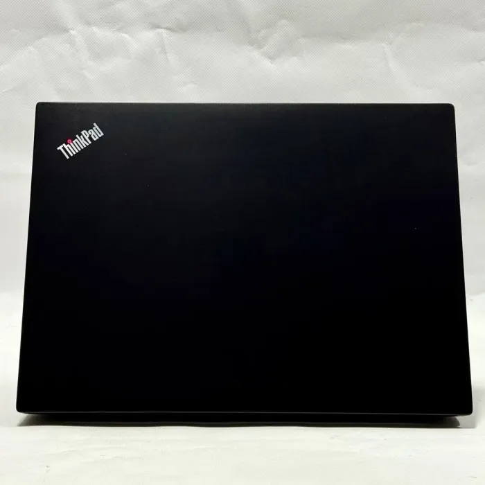 Ноутбук Lenovo ThinkPad E495 / 14" (1920x1080) IPS / AMD Ryzen 7 3700U (4 (8) ядра по 2.3 - 4.0 GHz) / 32 GB DDR4 / 512 GB SSD M.2 / AMD Radeon RX Vega 10 Graphics / WebCam / Windows 10 Pro б/в - зображення 7