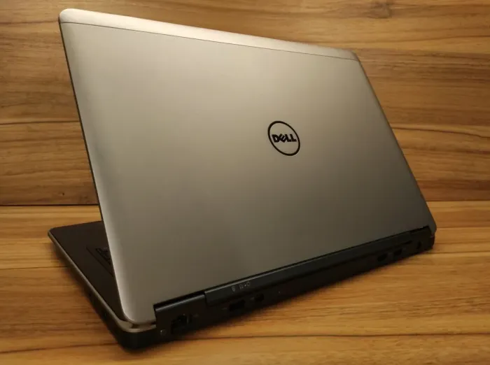 Ультрабук Dell Latitude E7440 / 14" (1366x768) TN / Intel Core i5-4310U (2 (4) ядра по 2.0 - 3.0 GHz) / 8 GB DDR3 / 256 GB SSD / Intel HD Graphics 4400 / WebCam / Windows 10 б/в - зображення 7