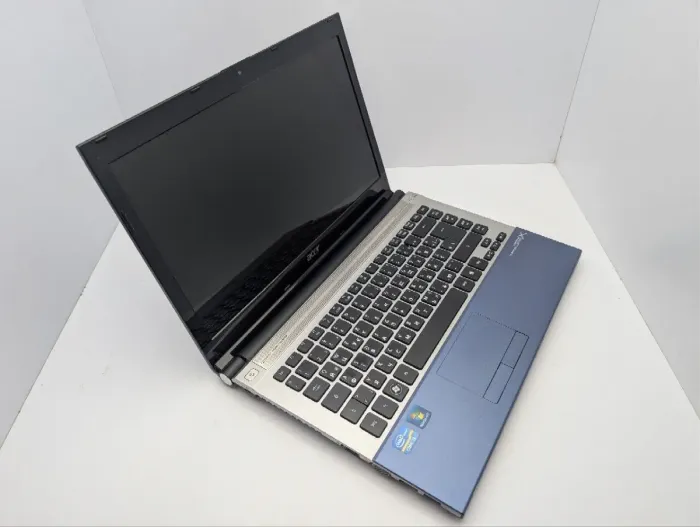 Ноутбук Acer Aspire 4830T / 14" (1366x768) TN / Intel Core i3-2310M (2 (4) ядра по 2.1 GHz) / 8 GB DDR3 / 320 GB HDD / Intel HD Graphics 3000 / WebCam / DVD-ROM б/в - зображення 6