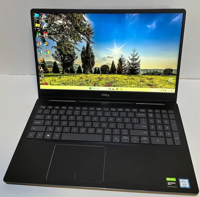 Ігровий ультрабук Dell Vostro 7590 / 15,6" (1920x1080) IPS / Intel Core i7-9750H (6 (12) ядер по 2,6 - 4,5 ГГц) / 32 ГБ DDR4 / 1000 ГБ SSD / nVidia GeForce GTX 1650, 4 ГБ GDDR5, 128-біт / Веб-камера б/в - зображення 2