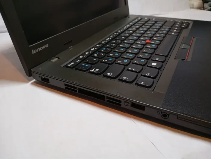 Ноутбук Б-клас Lenovo ThinkPad L450 / 14" (1920x1080) IPS / Intel Core i5-5300U (2 (4) ядра по 2.3 - 2.9 GHz) / 8 GB DDR3 / 120 GB SSD / Intel HD Graphics 5500 / WebCam б/в - зображення 5
