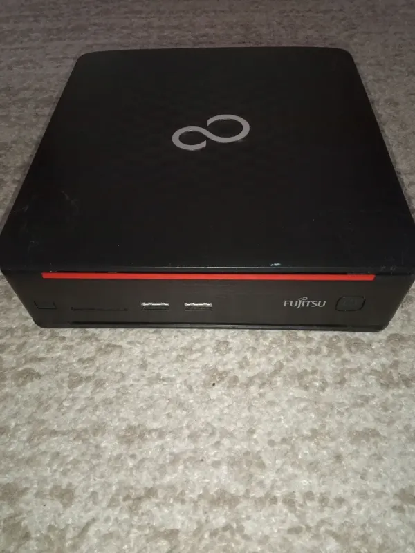 Неттоп Б-клас Fujitsu Esprimo Q920 USFF / Intel Core i5-4590T (4 ядра по 2.0 - 3.0 GHz) / 4 GB DDR3 / 120 GB SSD / Intel HD Graphics 4600 б/в - изображение 2