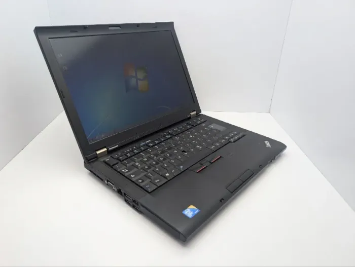 Ноутбук Lenovo ThinkPad T410 / 14" (1366x768) TN / Intel Core i5-540M (2 (4) ядра по 2.5 - 3.0 GHz) / 6 GB DDR3 / 250 GB HDD / Intel HD Graphics / DVD-ROM б/в - зображення 6