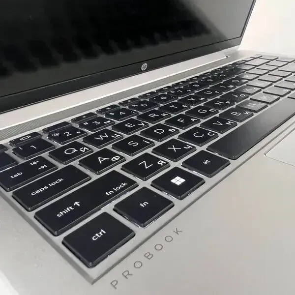 Ультрабук Б-клас HP ProBook 445 G8 / 14" (1920x1080) IPS / AMD Ryzen 5 5600U (6 (12) ядер по 2.3 - 4.2 GHz) / 16 GB DDR4 / 512 GB SSD / AMD Radeon Vega 7 Graphics / HDMI / Fingerprint / WebCam б/в - зображення 6