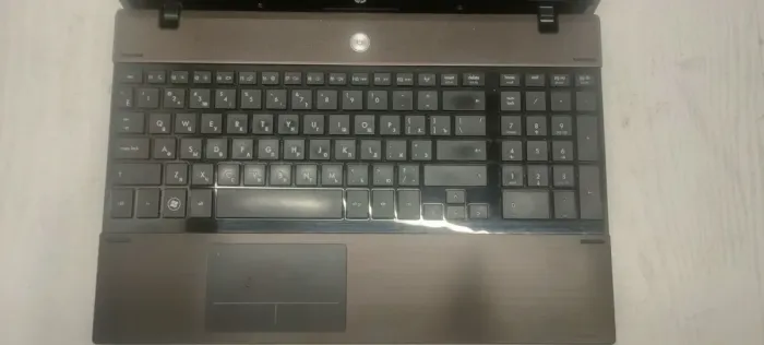 Ноутбук HP ProBook 4520s / 15.6" (1366x768) TN / Intel Core i5-520M (2 (4) ядра по 2.4 - 2.93 GHz) / 4 GB DDR3 / 120 GB SSD / Intel HD Graphics / DVD-ROM б/в - зображення 3