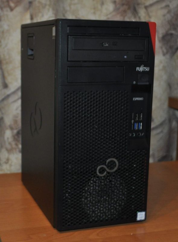 Комп'ютер Fujitsu Esprimo P558 E85 Tower / Intel Core i5-8400 (6 ядер по 2,8 - 4,0 ГГц) / 8 ГБ DDR4 / 128 ГБ SSD / Intel UHD Graphics 630 / DVD-ROM б/в - зображення 2
