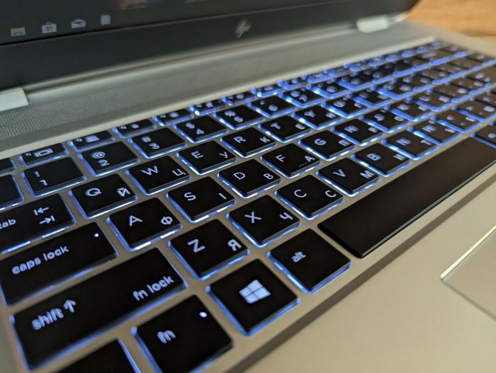 Ігровий ноутбук HP EliteBook 1050 G1 / 15,6" (1920x1080) IPS / Intel Core i7-8850H (6 (12) ядер по 2,6 - 4,3 ГГц) / 32 ГБ DDR4 / 512 ГБ SSD / nVidia GeForce GTX 1050, 4 ГБ GDDR5, 128-біт / Веб-камера / Сканер відбитків пальців / Windows 10 б/в - зображення 6