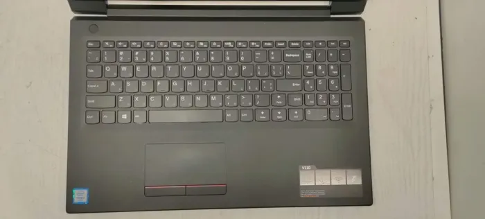 Ноутбук Lenovo V110-15ISK / 15.6" (1366x768) TN / Intel Core i3-6100U (2 (4) ядра по 2.3 GHz) / 4 GB DDR4 / 240 GB SSD / Intel HD Graphics 520 / WebCam б/в - зображення 3