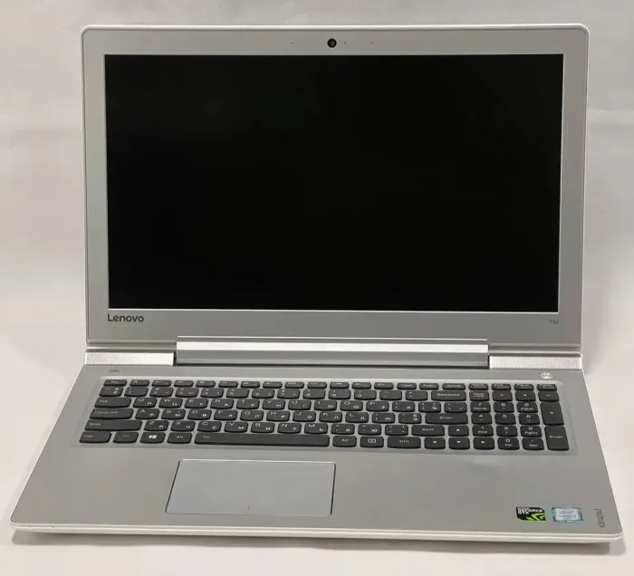 Ноутбук Б-клас Lenovo IdeaPad 700-15ISK / 15.6" (1920x1080) TN / Intel Core i7-6700HQ (4 (8) ядра по 2.6 - 3.5 GHz) / 16 GB DDR4 / 128 GB SSD + 1000 GB HDD / nVidia GeForce GTX 950M, 4 GB DDR3, 128-bit / WebCam / Windows 10 Pro б/в - зображення 3