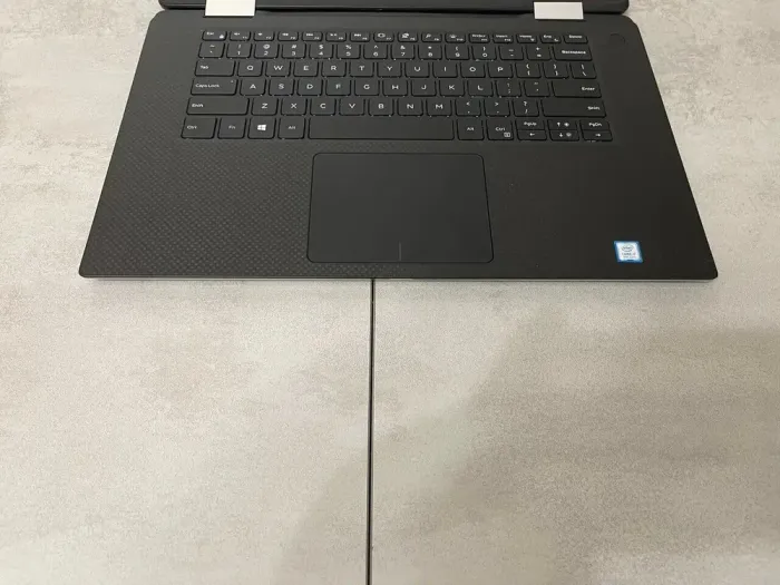 Ігровий ультрабук-трансформер Dell XPS 15 9575 / 15.6" (1920x1080) IPS Touch / Intel Core i7-8705G (4 (8) ядра по 3.1 - 4.1 GHz) / 16 GB DDR4 / 512 GB SSD M.2 / AMD Radeon RX Vega M GL, 4 GB HBM2, 256-bit / WebCam б/в - зображення 5