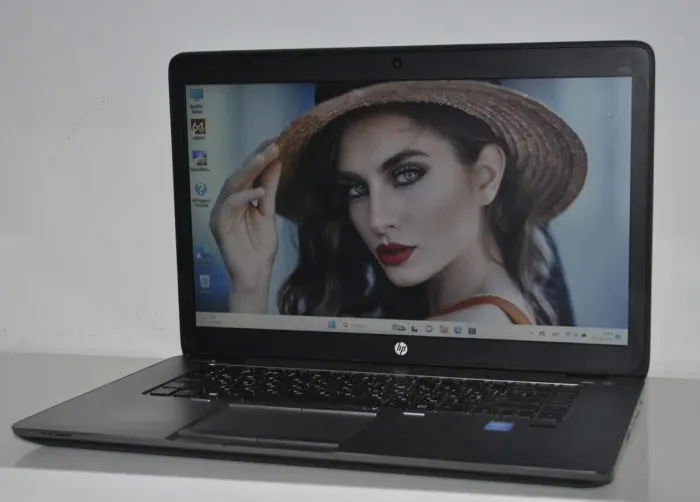 Ноутбук Б-клас HP EliteBook 850 G2 / 15.6" (1366x768) TN / Intel Core i5-5200U (2 (4) ядра по 2.2 - 2.7 GHz) / 8 GB DDR3 / 240 GB SSD / Intel HD Graphics 5500 / WebCam / Windows 11 Pro б/у - зображення 2