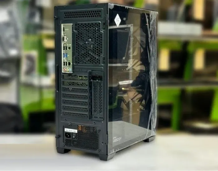 Ігровий ПК MSI Tower Gaming PC / Intel Core i7-13700K (16 (24) ядер 2,5 - 5,4 ГГц) / 32 ГБ DDR5 / 1000 ГБ SSD M.2 / AMD Radeon Rx 6800 Xt Phantom Gaming, 16 ГБ GDDR6, 256-біт / 850 Вт / Win 11 б/в - зображення 3