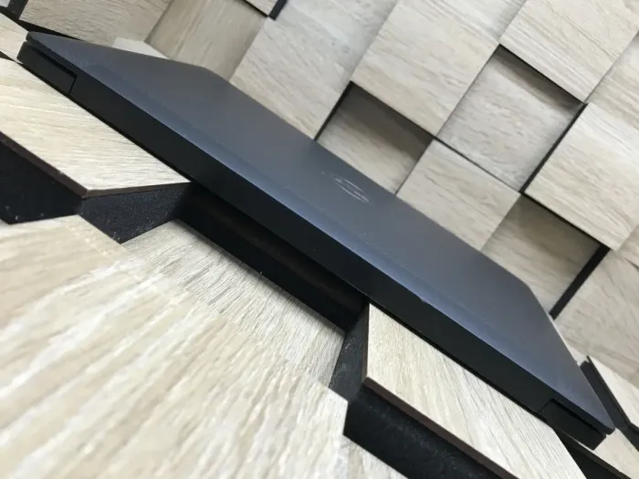 Ноутбук Б-клас Dell Latitude 7480 / 14" (2560x1440) IPS Touch / Intel Core i5-7300U (2 (4) ядра по 2.6 - 3.5 GHz) / 8 GB DDR4 / 256 GB SSD / Intel HD Graphics 620 / WebCam б/в - зображення 7