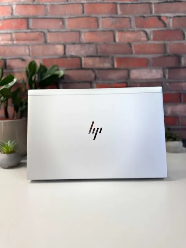 Ультрабук HP ProBook 440 G8 / 14" (1920x1080) IPS / AMD Ryzen 3 Pro 5400U (4 (8) ядра по 4.0 GHz) / 16 GB DDR4 / 256 GB SSD M.2 / AMD Radeon Vega 6 Graphics / WebCam б/в - зображення 9