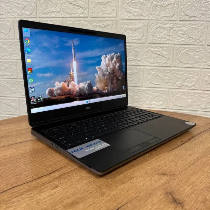 Мобільна робоча станція Б-клас Dell Precision 7560 / 15.6" (1920x1080) IPS / Intel Core i9-11950H (8 (16) ядер по 2.6 - 5.0 GHz) / 64 GB DDR4 / 512 GB SSD / nVidia RTX A5000, 16 GB GDDR6, 256-bit / WebCam б/в - зображення 4