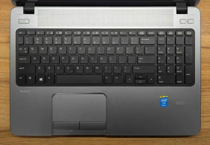Ноутбук HP ProBook 450 G1 / 15.6" (1366x768) TN / Intel Core i7-4702MQ (4 (8) ядра по 2.2 - 3.2 GHz) / 8 GB DDR3 / 240 GB SSD / Intel HD Graphics 4600 / WebCam / Fingerprint / Windows 10 б/в - зображення 3