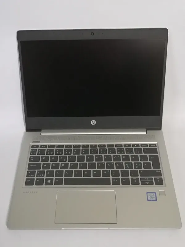 Ультрабук HP ProBook 430 G6 / 13.3" (1366x768) TN / Intel Core i3-8145U (2 (4) ядра по 2.1 - 3.9 GHz) / 8 GB DDR4 / 128 GB SSD / Intel UHD Graphics / WebCam / Windows 10 Pro б/в - зображення 2
