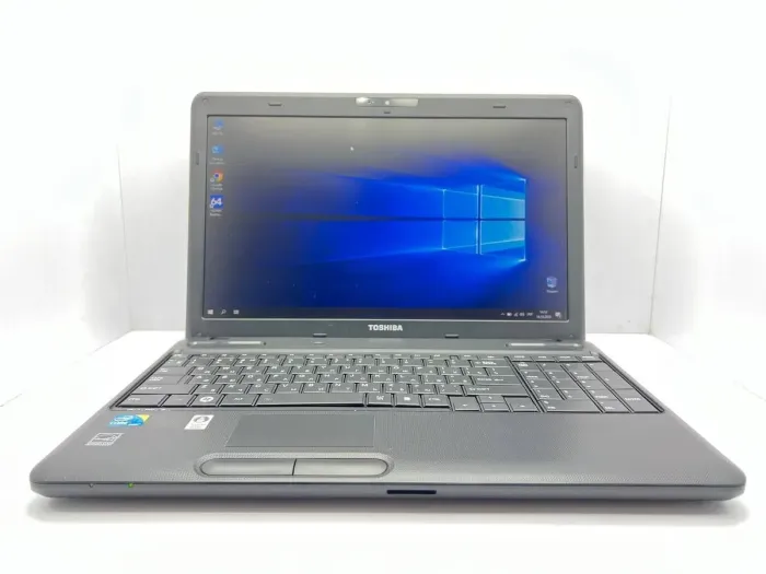 Ноутбук Toshiba Satellite Pro C669 / 15.6" (1366x768) TN / Intel Core i3-380M (2 (4) ядра по 2.53 GHz) / 4 GB DDR3 / 500 GB HDD / Intel HD Graphics 1000 / WebCam б/в - зображення 2