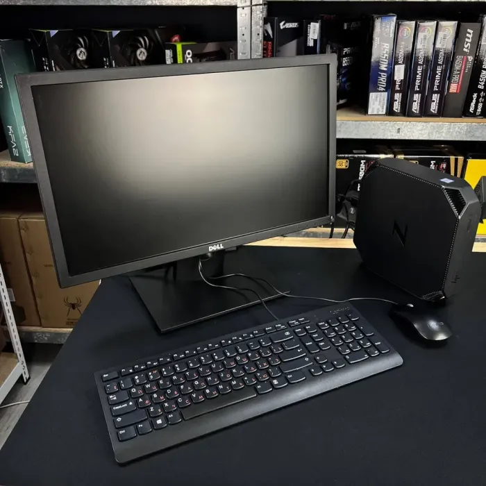 Комплект ПК: комп'ютер HP Z2 Mini G3 Workstation USFF / Intel Xeon E3-1225 v6 (4 ядра по 3.3 - 3.7 GHz) / 8 GB DDR4 / 256 GB SSD M.2 / Intel HD Graphics P630 + Монітор Dell E2216HF Black / 22" (1920x1080) TN / USB-Hub, VGA, DVI б/в - зображення 2