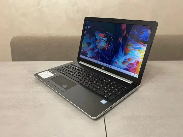 Ноутбук Б-класс HP Pavilion 15-da0073wm / 15.6" TN Touch / Intel Core i7-8550U (4(8) ядра по 1.8-4 GHz) / 8GB DDR4 / 256GB SSD M.2 / UHD Graphics 620 / WebCam / DVD-RW / HDMI б/в - зображення 4