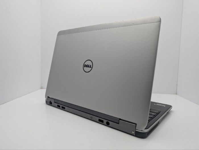 Нетбук Dell Latitude E7240 / 12.5" (1366x768) TN / Intel Core i7-4600U (2 (4) ядра по 2.1 - 3.3 GHz) / 8 GB DDR3 / 128 GB SSD / Intel HD Graphics 4400 / WebCam б/в - зображення 8
